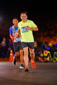 BIB: 41176, 41007, 115
                            <button type="button" onclick="openModal(21552607)" class="btn btn-primary btn-sm float-right btn-popup" data-toggle="modal" data-target=".modal-high-quality">
                        <i class="fas fa-shopping-cart"></i> Add to Cart
                    </button>
                                            <button type="button" onclick="isThisMe(21552607, true)" class="btn btn-success btn-sm float-right btn-popup btn-isme hidden" data-toggle="tooltip" data-placement="bottom" title="นี่คือรูปของคุณใช่ไหม คลิกที่นี่เพื่อเอาเข้าอัลบั้ม">
                        <i class="fas fa-plus"></i> Add to album
                    </button>
                    <button type="button" onclick="isThisMe(21552607, false)" class="btn btn-warning btn-sm float-right btn-popup btn-isnotme hidden">
                        <i class="fas fa-ban"></i> Remove from album
                    </button>